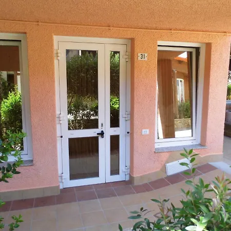 Le Nereidi Lägenhetshotell 3*
