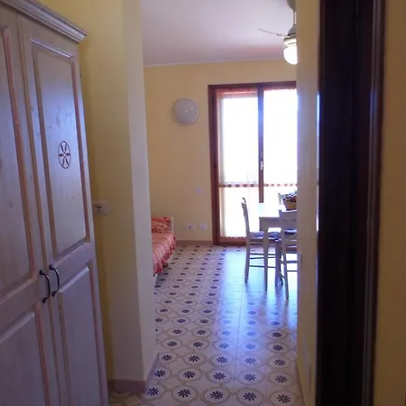 Ξενοδοχείο με διαμερίσματα Le Nereidi 3*