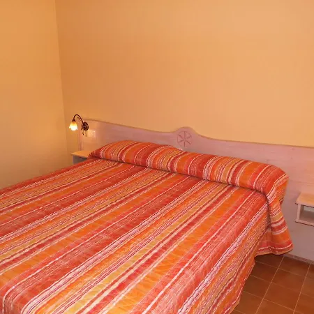 Aparthotel Le Nereidi Con Piscina - Parcheggi 3*