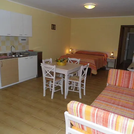 Le Nereidi Con Piscina - Parcheggi 3*